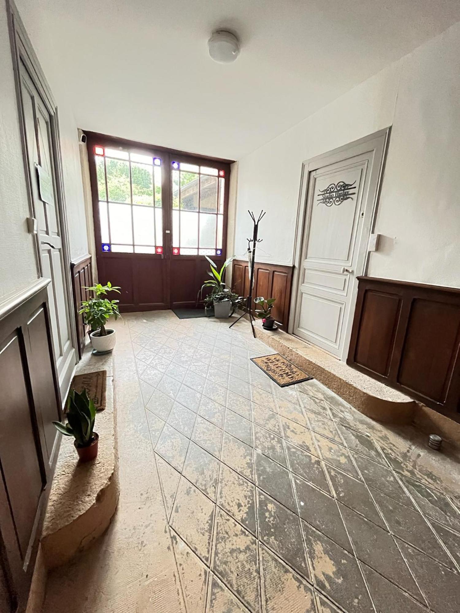 Le Studio Haslay Seraucourt En Plein Coeur De Ville De Bourges - Charme De L Ancien Et Confort Contemporain المظهر الخارجي الصورة